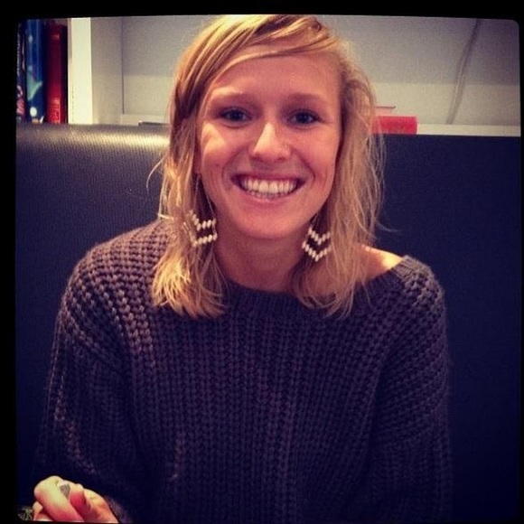 Meet your Posher, Julia - Picture 1 of 1